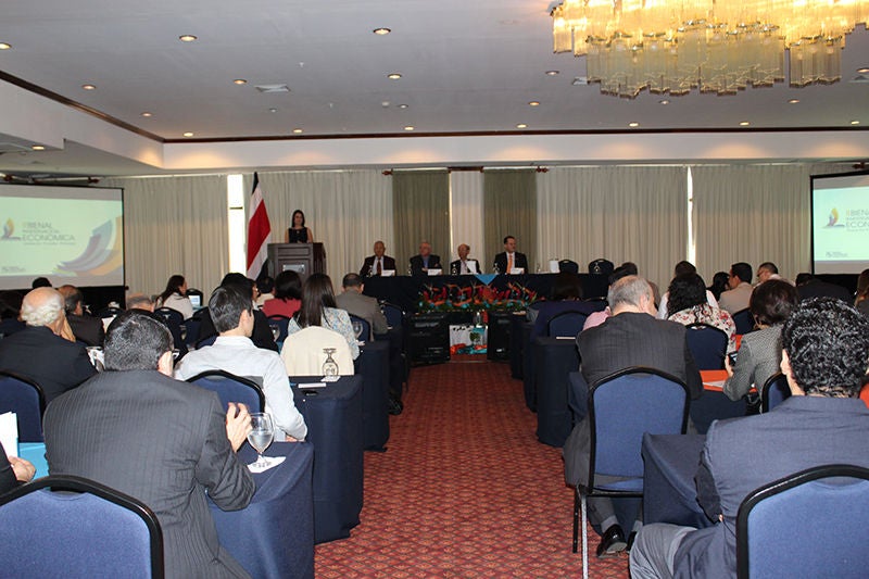 II Jornada Bienal de Investigación Económica - Roberto Picado Hidalgo