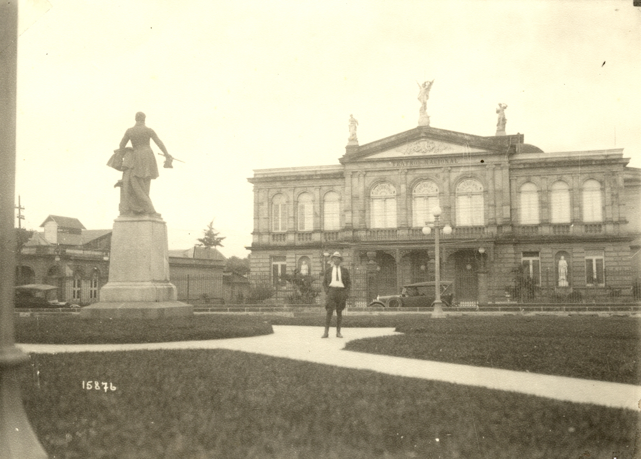 Inaugurado en 1897, el edificio representa un destacado ejemplo de la arquitectura neoclásica y constituye un referente del desarrollo artístico y cultural costarricense.