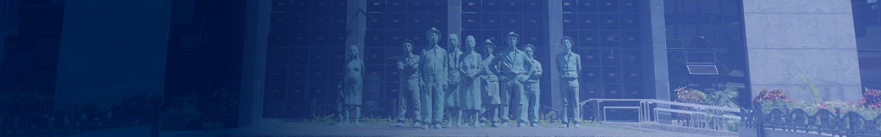 Los Presentes es un conjunto escultórico en bronce del artista costarricense Fernando Calvo, ubicado en la plazoleta exterior del Banco Central de Costa Rica desde 1989. La obra está compuesta por nueve figuras humanas de tamaño natural que representan a los habitantes tradicionales del Valle Central y al campesinado costarricense.