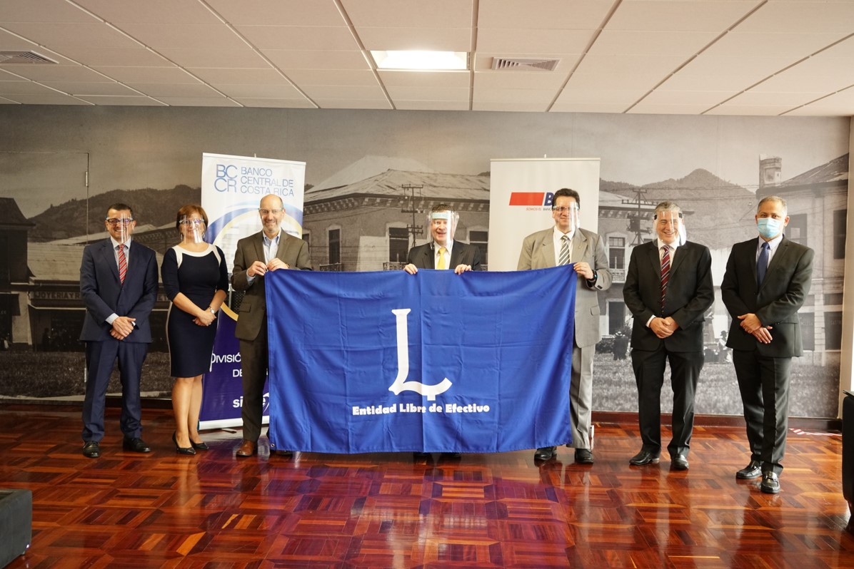 Conglomerado Financiero Banco de Costa Rica recibe bandera del Programa L